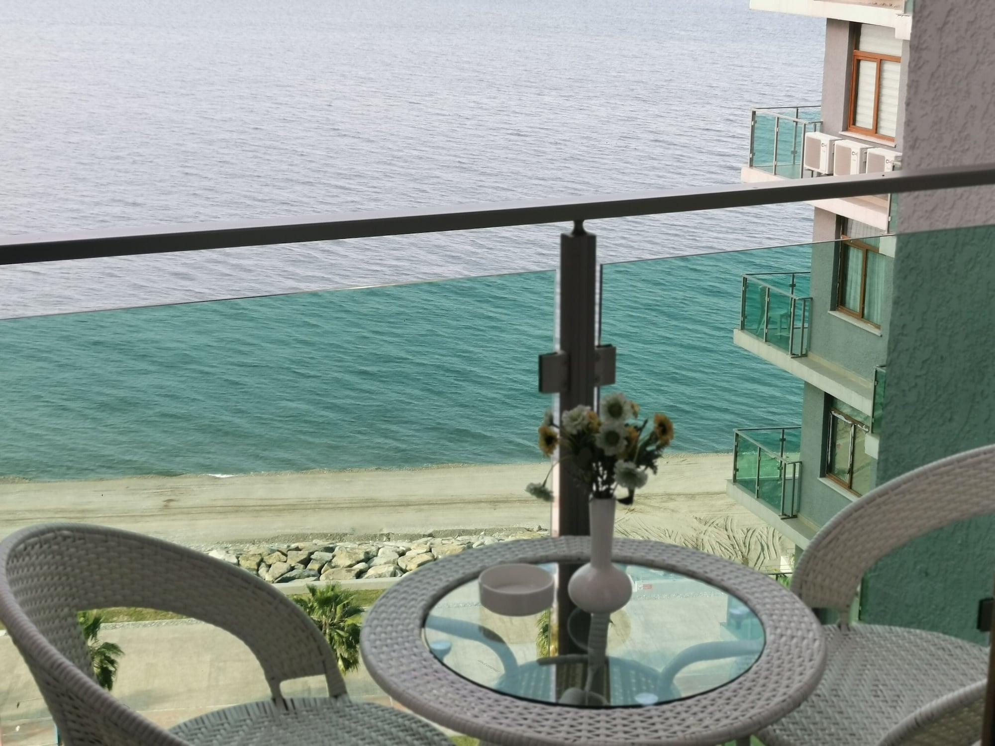 Aqua Batumi Hotel & Apartments Exterior foto